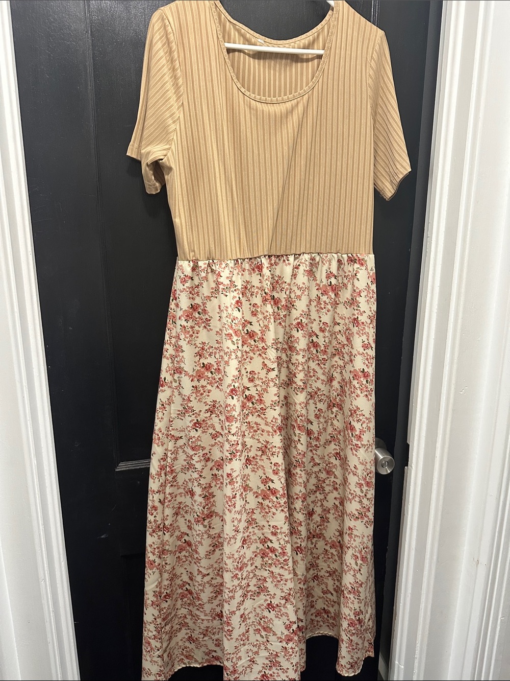 Floral Cream & Tan Maxi Dress